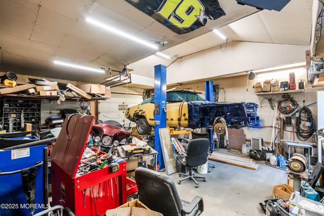 1108 Anchor Avenue, Beachwood, NJ 08722