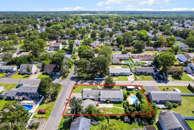 1108 Anchor Avenue, Beachwood, NJ 08722