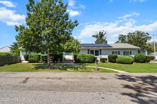 1108 Anchor Avenue, Beachwood, NJ 08722