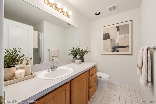 2674 Bass Wood Lane, Wixom, MI 48393