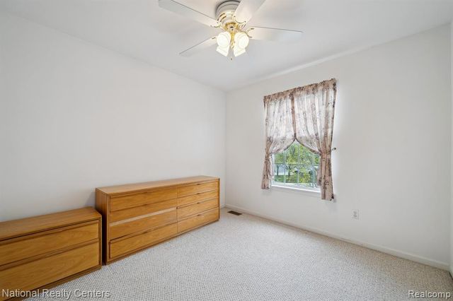 2674 Bass Wood Lane, Wixom, MI 48393