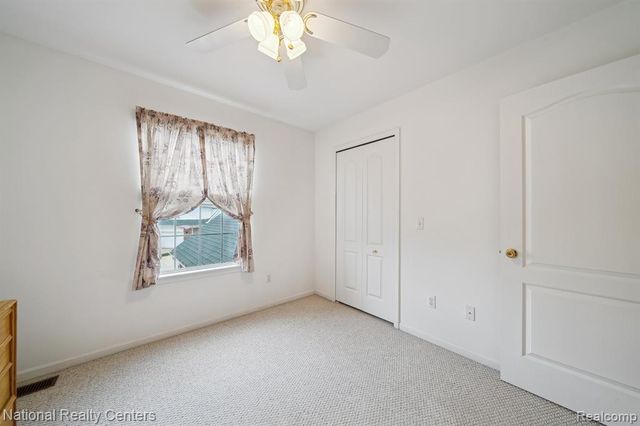 2674 Bass Wood Lane, Wixom, MI 48393