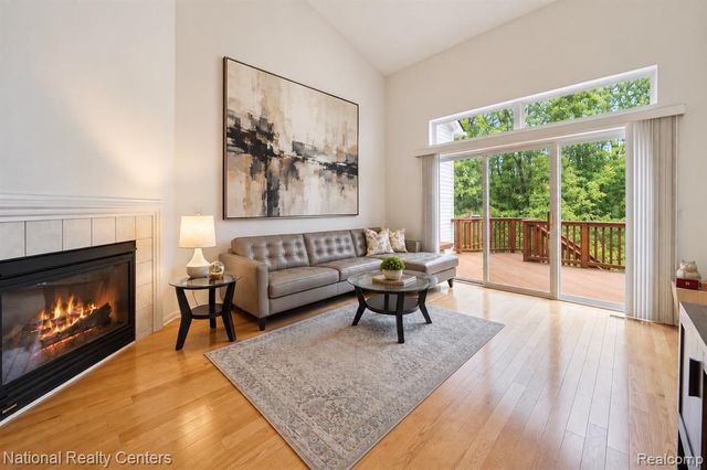 2674 Bass Wood Lane, Wixom, MI 48393