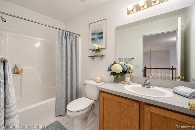 2674 Bass Wood Lane, Wixom, MI 48393
