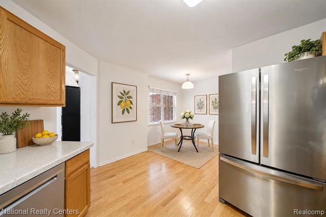 2674 Bass Wood Lane, Wixom, MI 48393