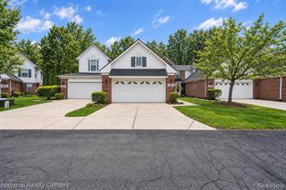 2674 Bass Wood Lane, Wixom, MI 48393