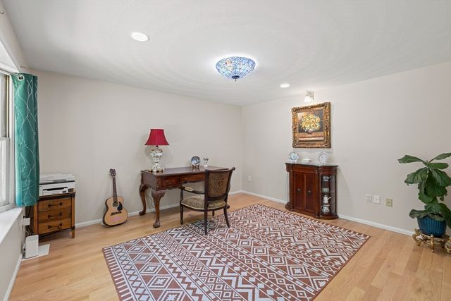 49 W Fountain St, Milford, MA 01757