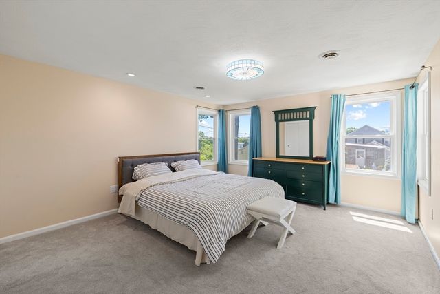 49 W Fountain St, Milford, MA 01757