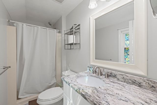 49 W Fountain St, Milford, MA 01757
