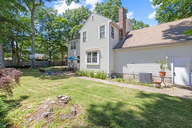 49 W Fountain St, Milford, MA 01757