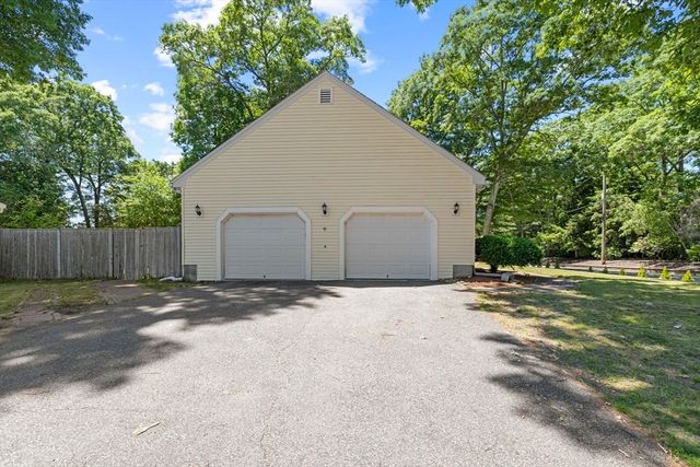49 W Fountain St, Milford, MA 01757