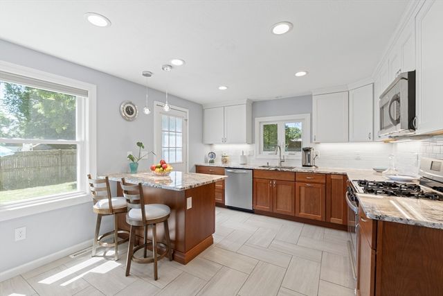 49 W Fountain St, Milford, MA 01757