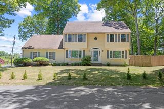 49 W Fountain St, Milford, MA 01757