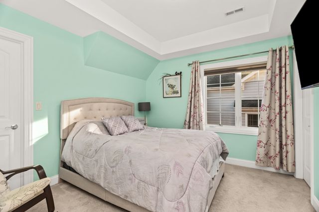 1646 Finsbury Lane, La Grange Park, IL 60526