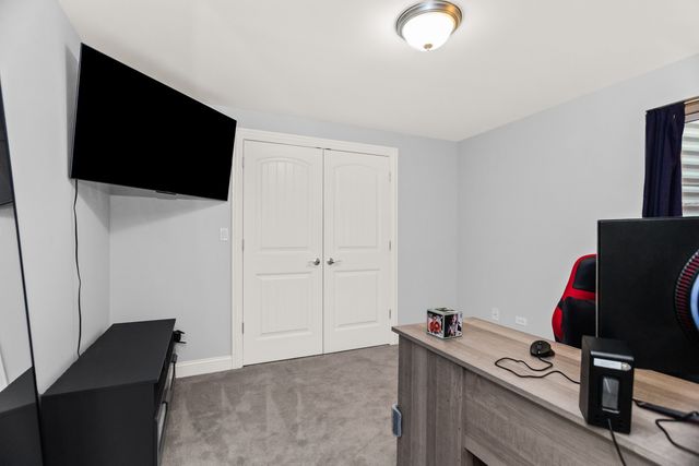 1646 Finsbury Lane, La Grange Park, IL 60526