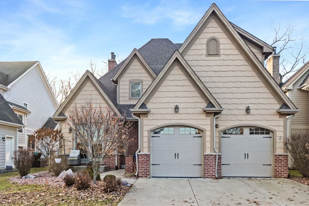 1646 Finsbury Lane, La Grange Park, IL 60526