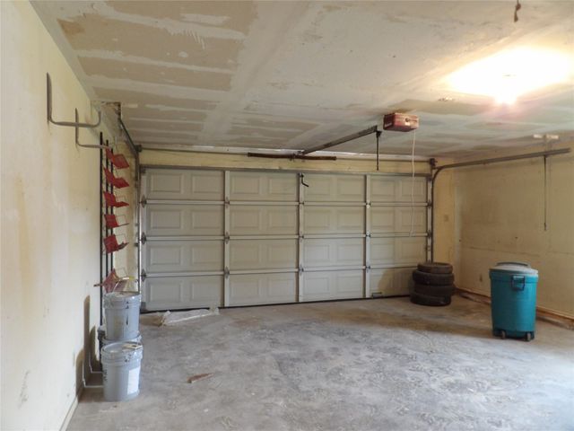 1169 Maree Drive, Waxahachie, TX 75165