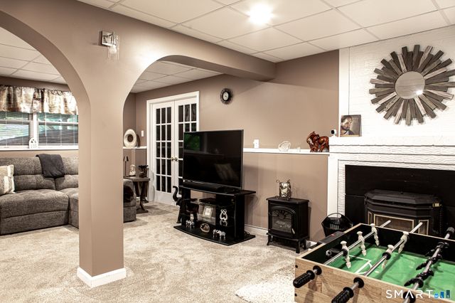 8 Old Towantic Hill Road, Oxford, CT 06478