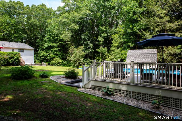 8 Old Towantic Hill Road, Oxford, CT 06478
