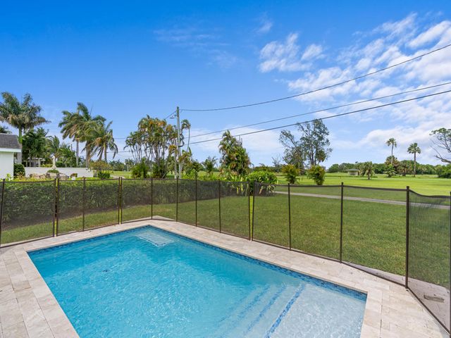 422 N Lakeside Drive, Lake Worth Beach, FL 33460