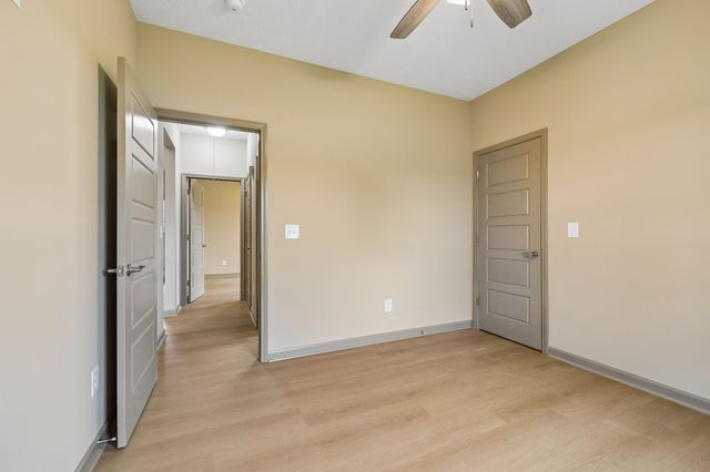 245 Makinley Dr, Lafayette, TN 37083