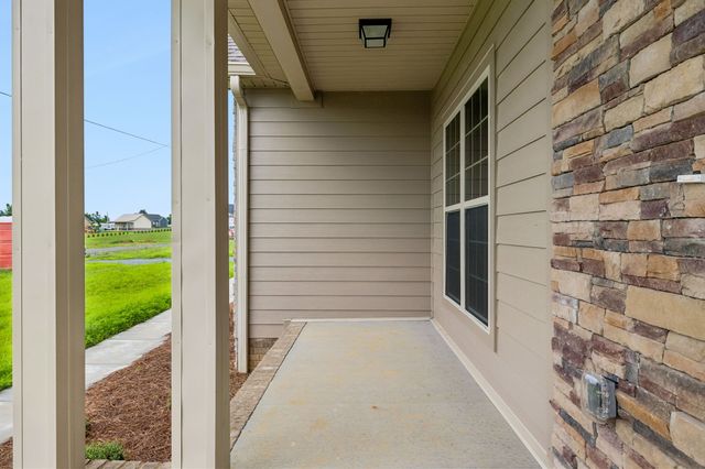 245 Makinley Dr, Lafayette, TN 37083