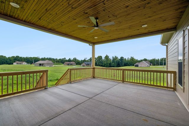 245 Makinley Dr, Lafayette, TN 37083