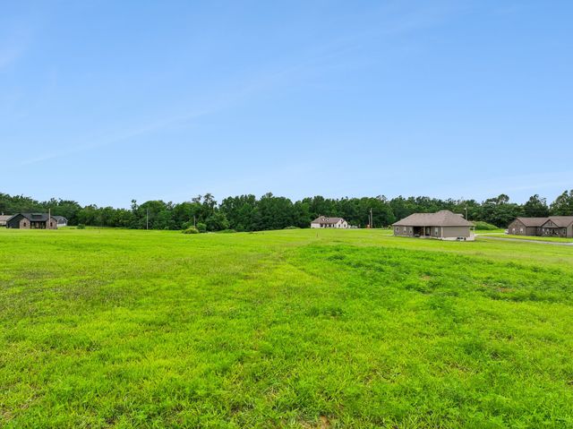 245 Makinley Dr, Lafayette, TN 37083