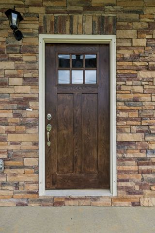 245 Makinley Dr, Lafayette, TN 37083