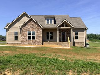 245 Makinley Dr, Lafayette, TN 37083