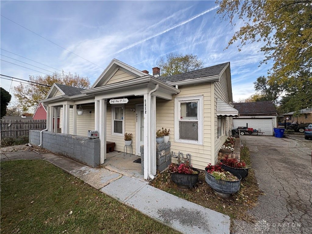4905 W 2nd Street, Dayton, OH 45417