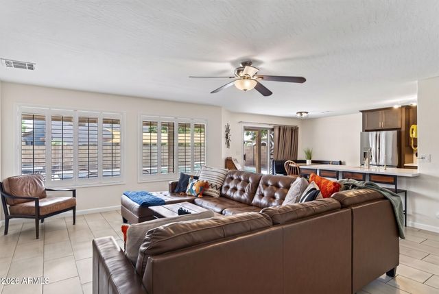 1361 E JASPER Drive, Gilbert, AZ 85296