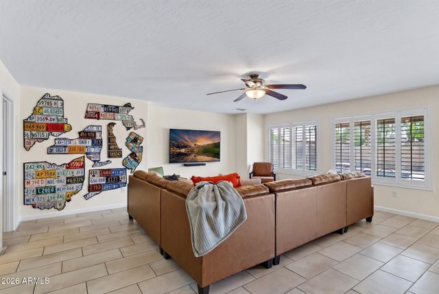1361 E JASPER Drive, Gilbert, AZ 85296