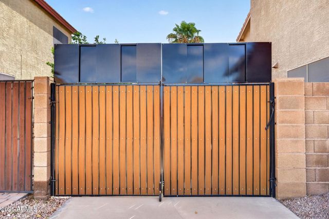 1361 E JASPER Drive, Gilbert, AZ 85296