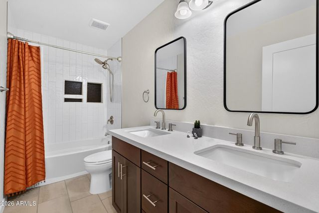 1361 E JASPER Drive, Gilbert, AZ 85296