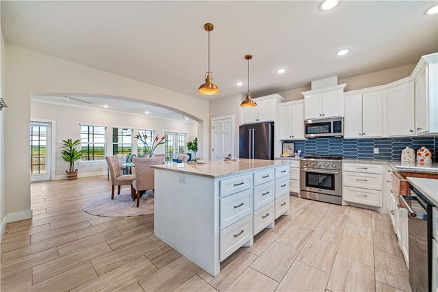 6081 Ennis Joslin, Corpus Christi, TX 78412