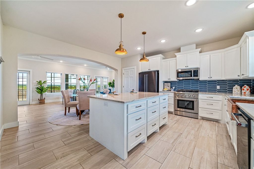 6081 Ennis Joslin, Corpus Christi, TX 78412 — photo 5