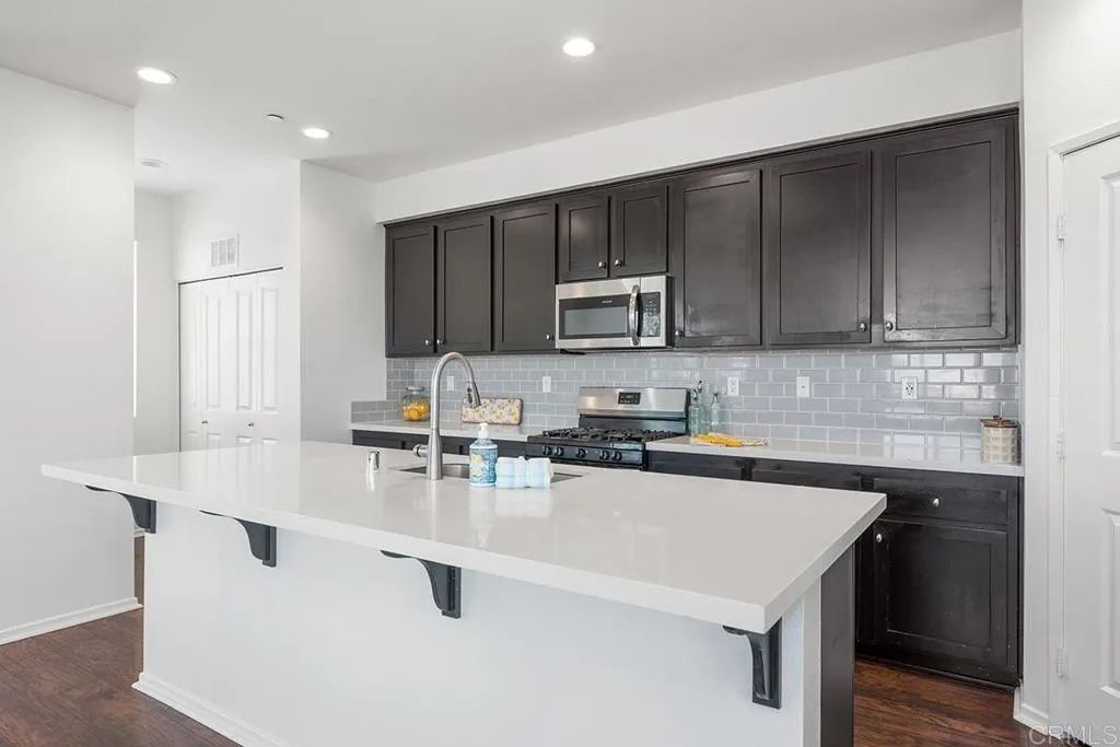 5568 Santa Alicia, San Diego, CA 92154