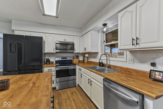 9033 W Koger Lane, Martinsville, IN 46151