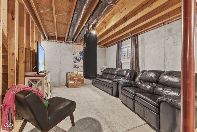 9033 W Koger Lane, Martinsville, IN 46151