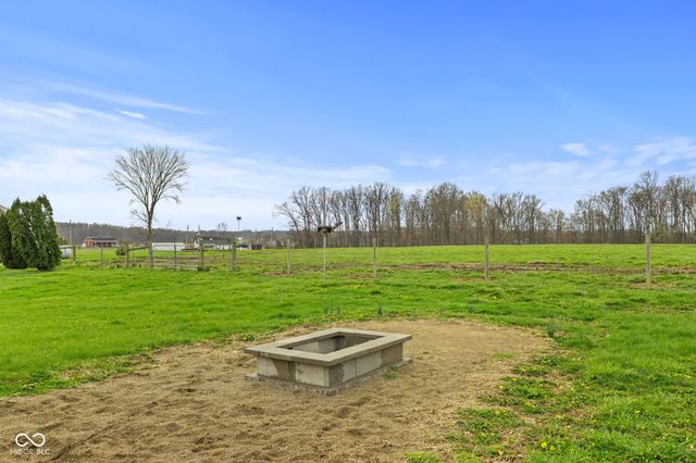 9033 W Koger Lane, Martinsville, IN 46151