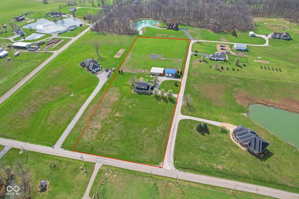 9033 W Koger Lane, Martinsville, IN 46151