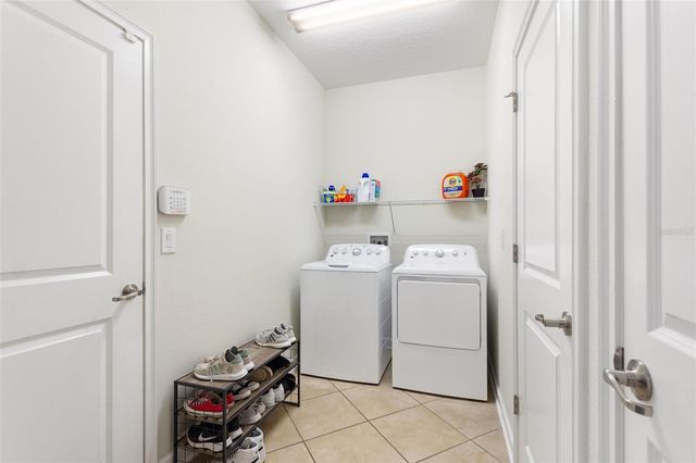 1414 CLUBMAN DR, Davenport, FL 33896