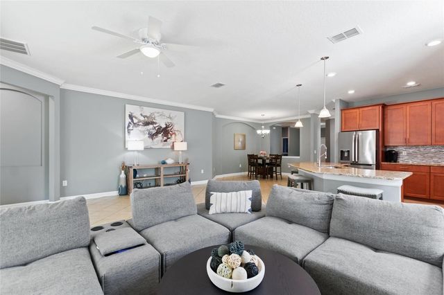 1414 CLUBMAN DR, Davenport, FL 33896