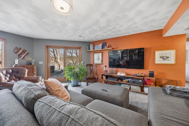 9445 N Arrowhead Shores Road, Edgerton, WI 53534