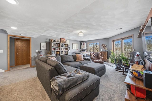 9445 N Arrowhead Shores Road, Edgerton, WI 53534