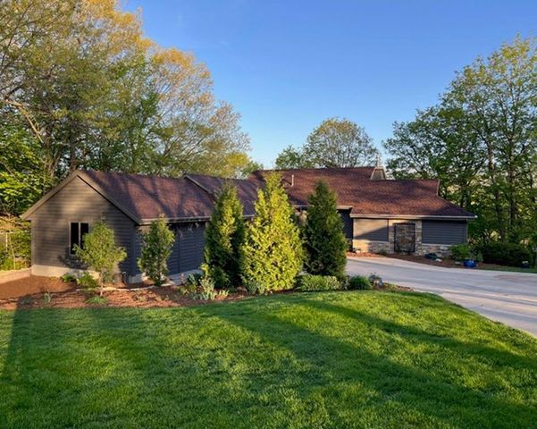 9445 N Arrowhead Shores Road, Edgerton, WI 53534