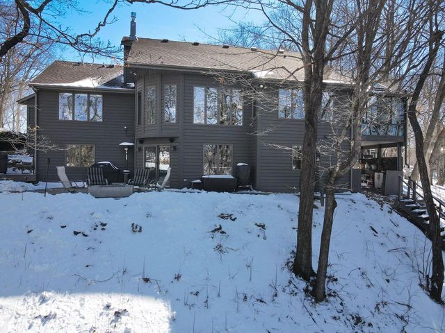 9445 N Arrowhead Shores Road, Edgerton, WI 53534