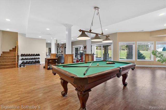 7455 Groveland Road, Holly, MI 48442