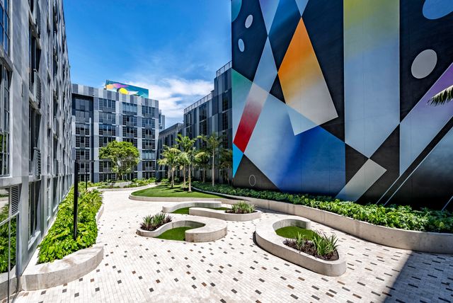 240 NW 25th Street 519, Miami, FL 33127
